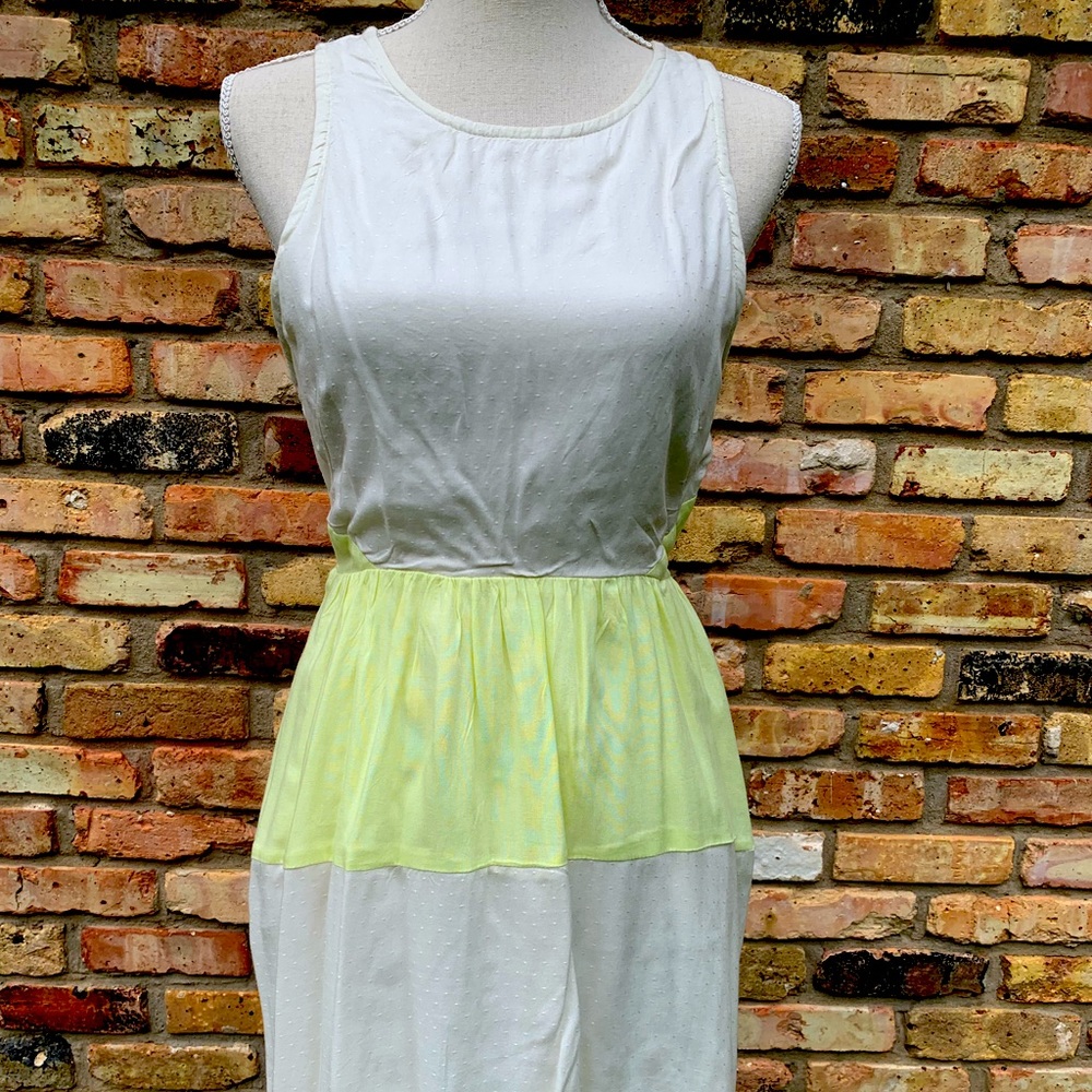 O’Neill, Size M, Yellow and White Sundress